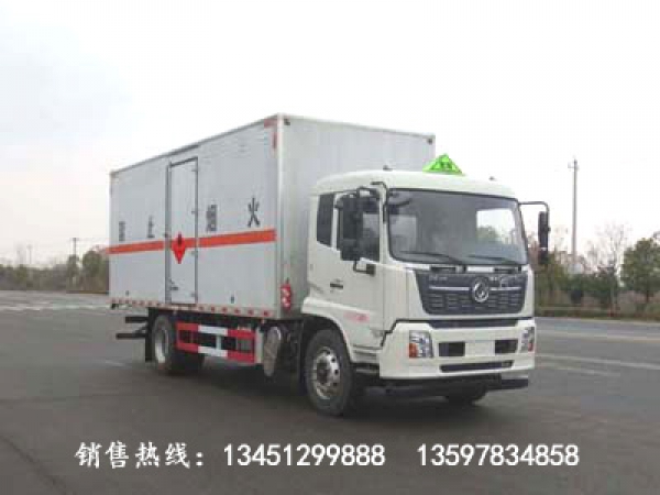 東風(fēng)天錦易燃液體廂式運(yùn)輸車(國(guó)六)
